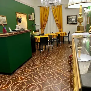 https://duca-di-uzeda-luxury-and-style.catania-hotels.net